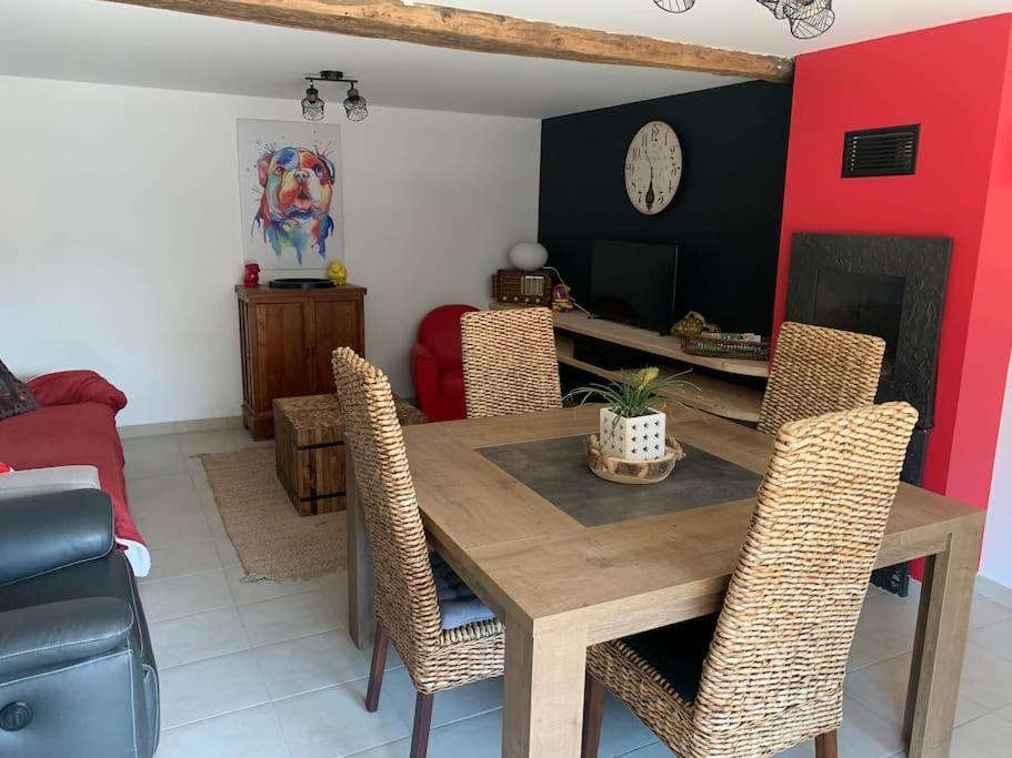 Gite A La Ferme Avec Jacuzzi Et Piscine Chauffee Saint-Felix-de-Tournegat Ngoại thất bức ảnh